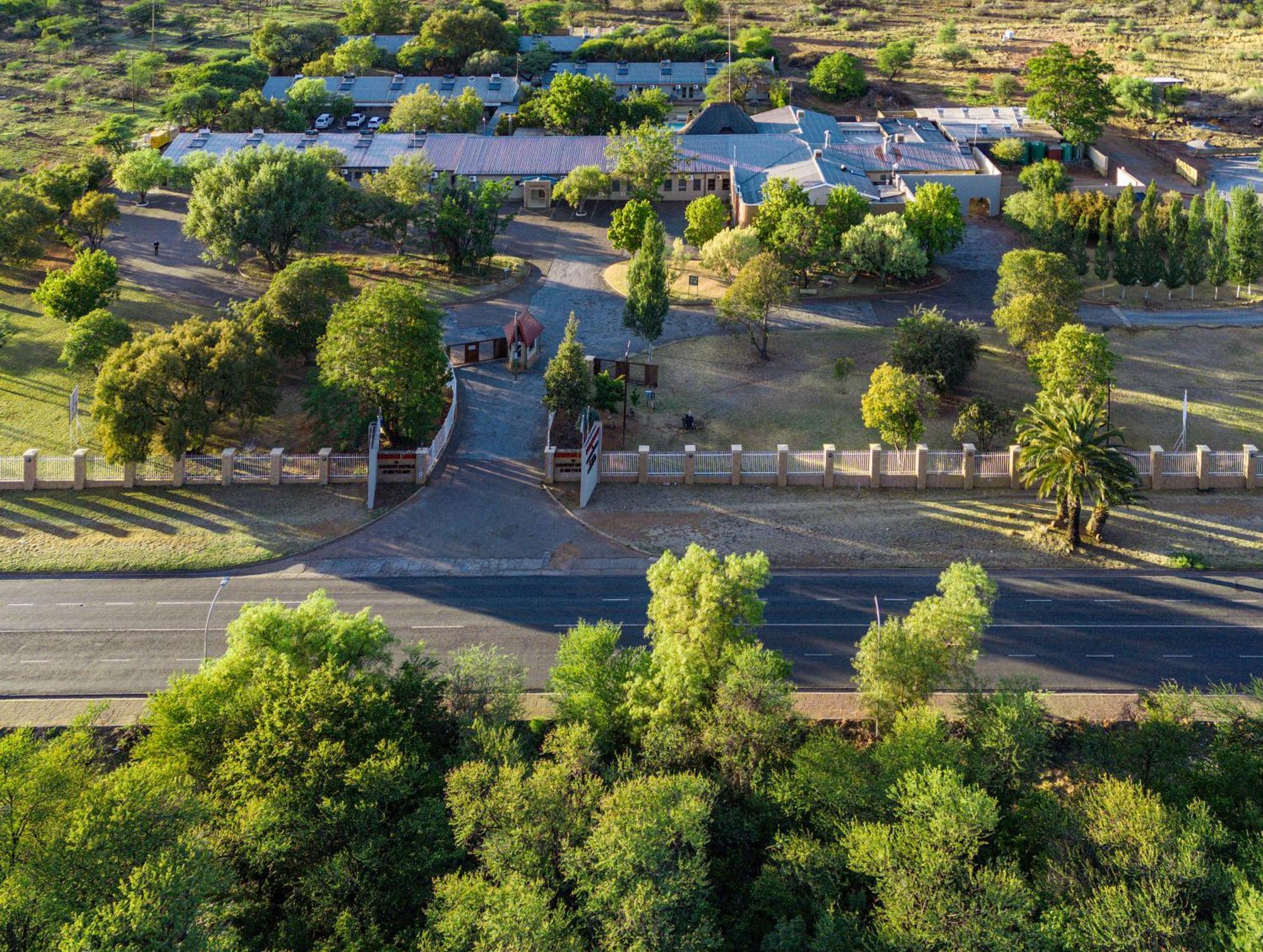 Kuruman Lodge Kültér fotó